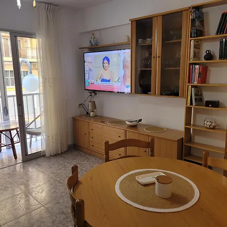 Tiga Muy Cerca De La Plaza De San Antonio Apartment *
